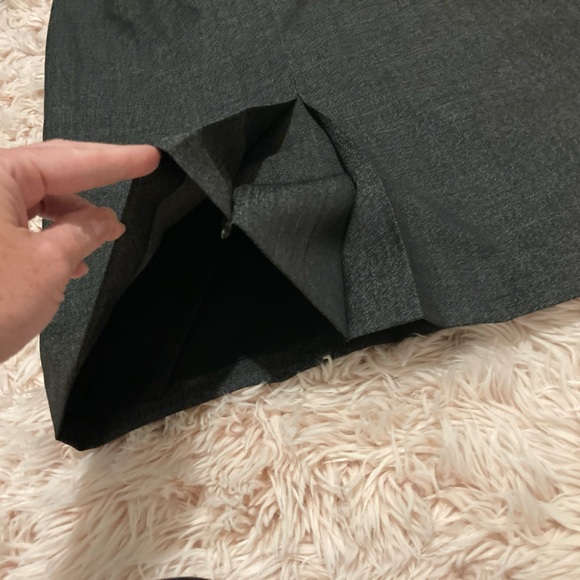 Like New Hugo Boss Pencil Skirt - Picture 12 of 12